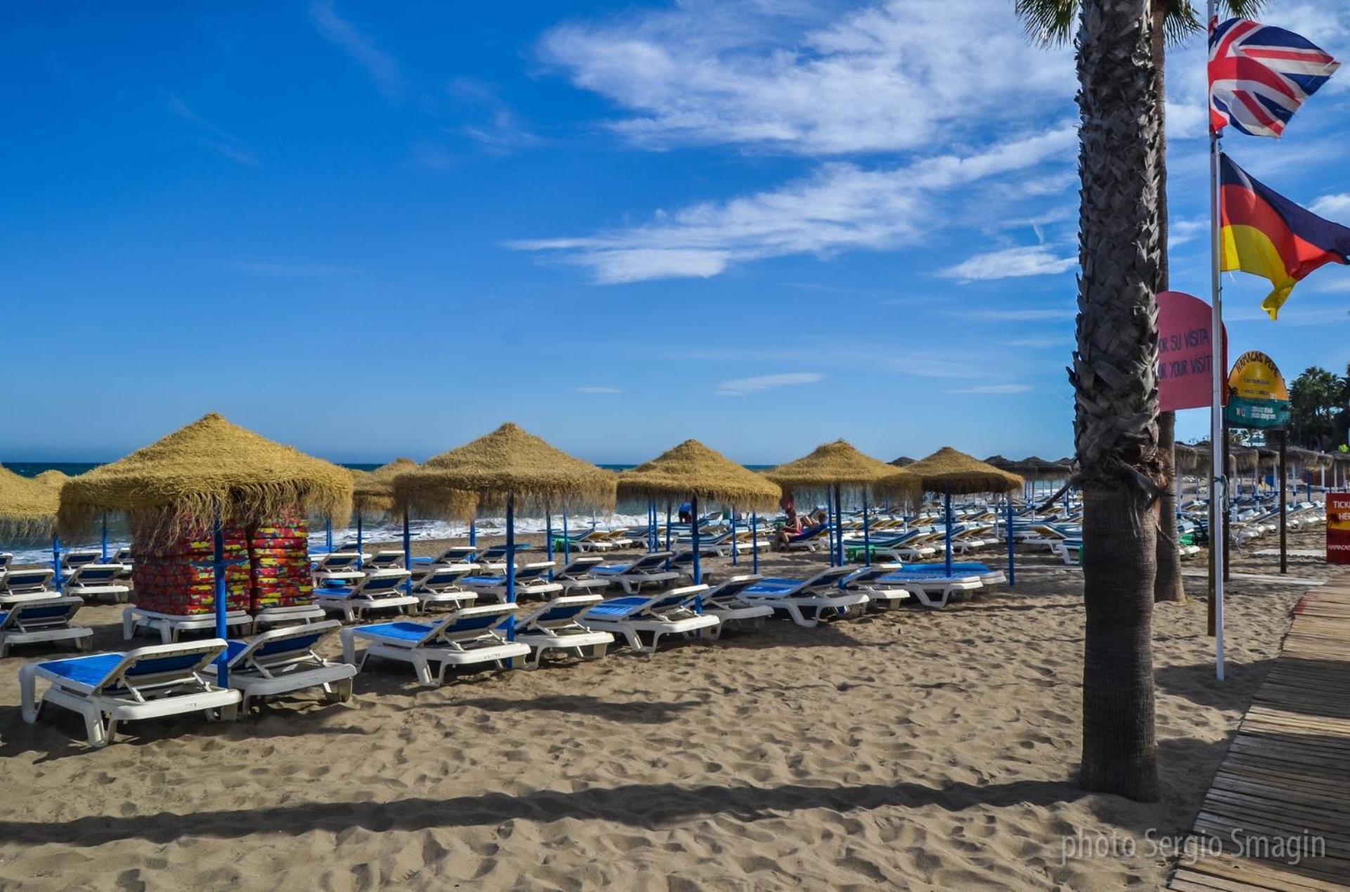 Los Patos I Apartamentos - Segunda Linea De Playa - Parking Gratis - Piscina Benalmádena Eksteriør bilde